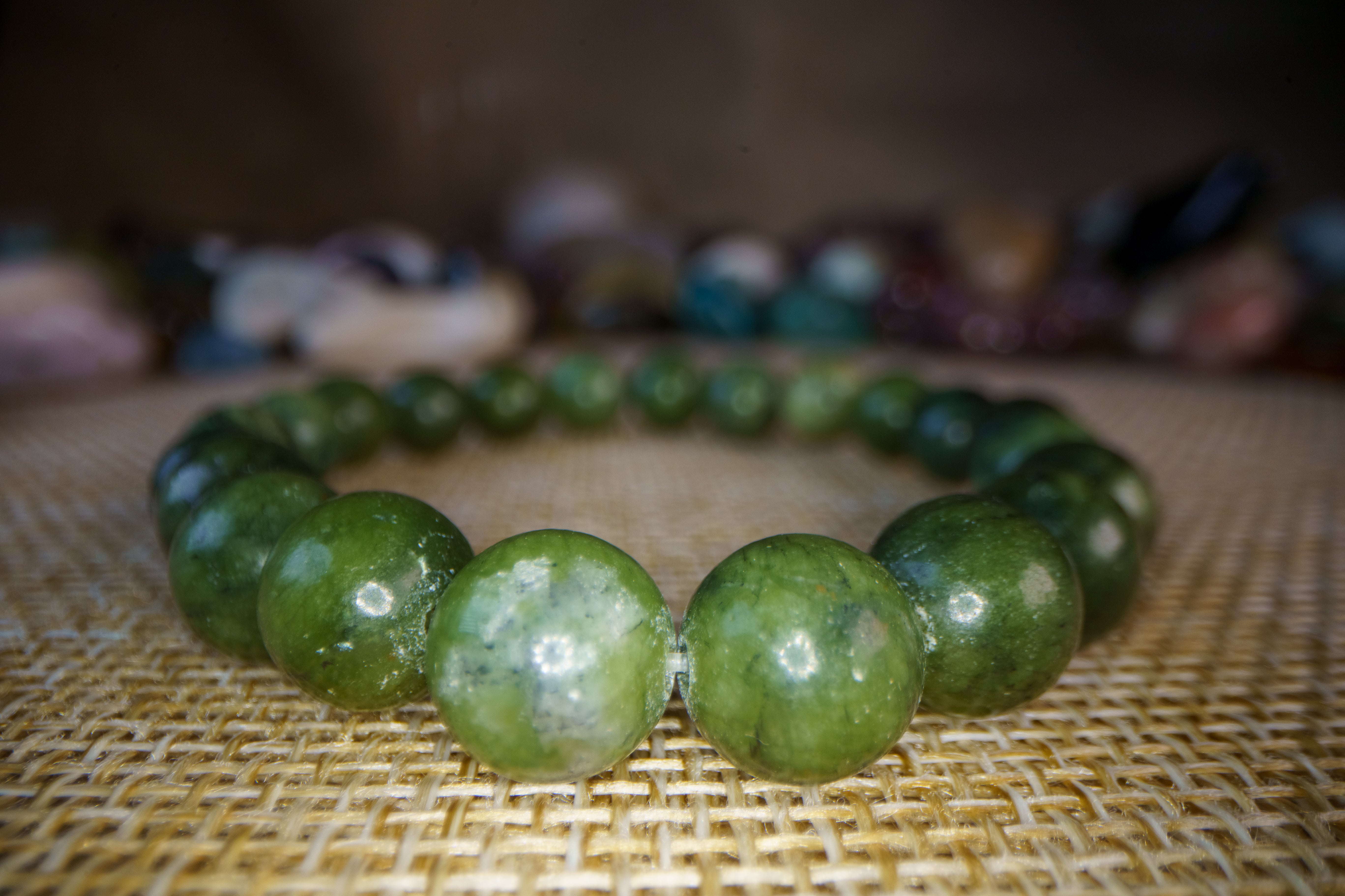 JADE NEPHRITE 8mm